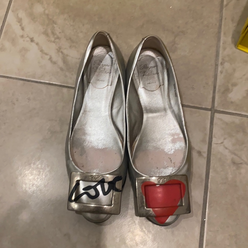 Roger vivier flat